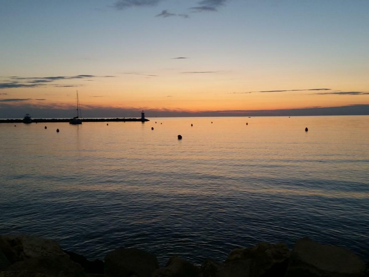 Leona Leilighet Novigrad Istria Eksteriør bilde
